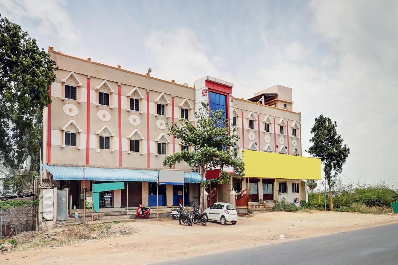 Oyo 81409 Hotel Sivajothi Tuticorin Exterior photo