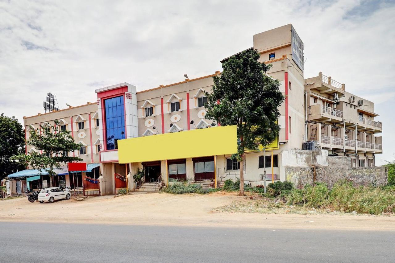 Oyo 81409 Hotel Sivajothi Tuticorin Exterior photo